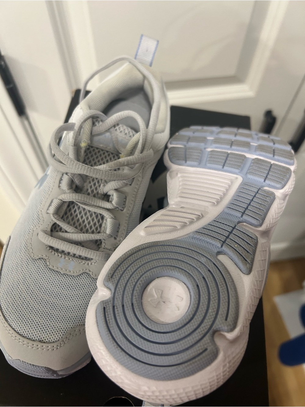 Under Armour Sneakers - Picture 3 of 4
